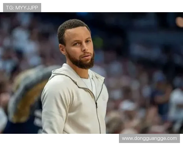 勇士王朝核心库里:NBA三分神话的缔造者 勇士王朝核心库里:NBA三分神话的缔造者